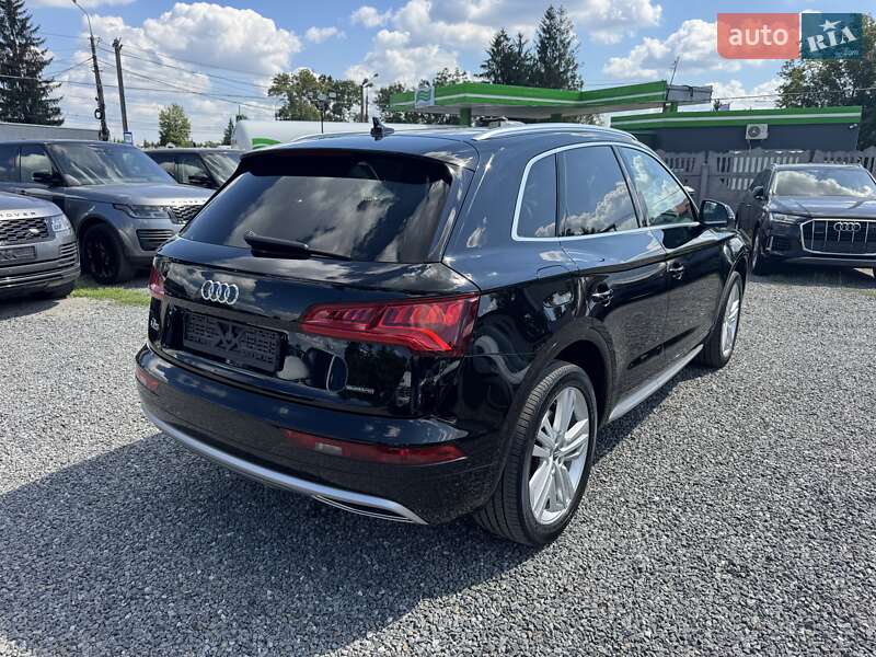 Внедорожник / Кроссовер Audi Q5 2019 в Тернополе