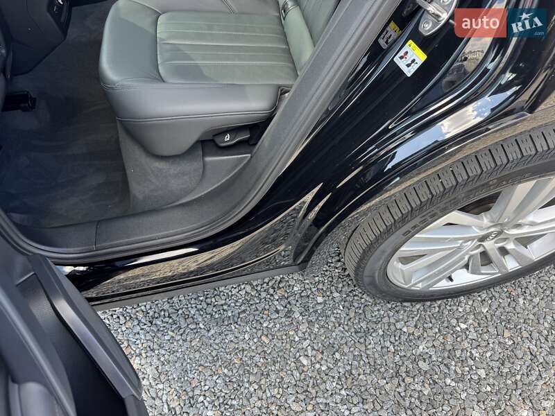 Внедорожник / Кроссовер Audi Q5 2019 в Тернополе