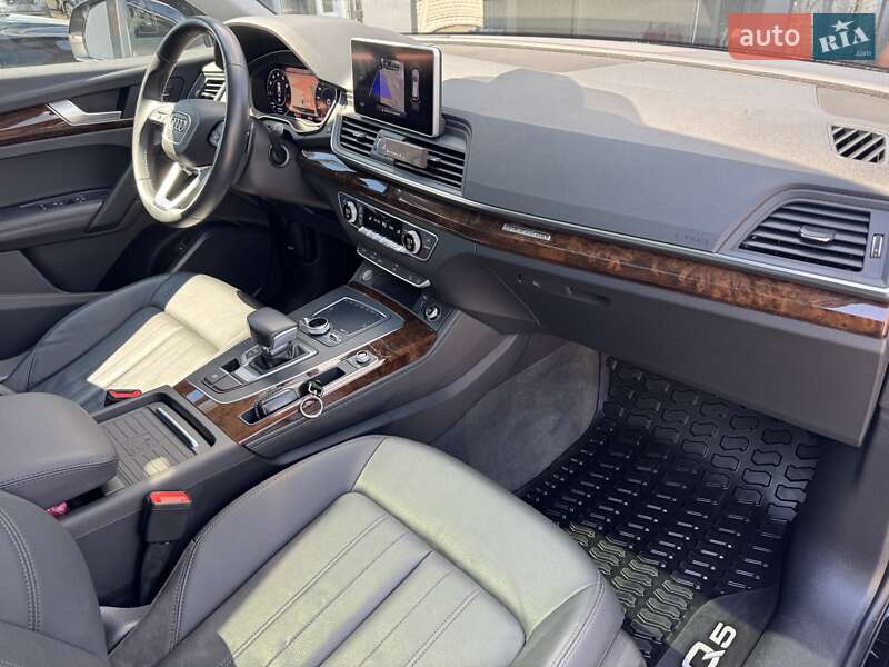 Внедорожник / Кроссовер Audi Q5 2019 в Тернополе