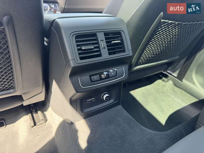 Внедорожник / Кроссовер Audi Q5 2019 в Тернополе