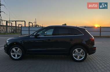 Внедорожник / Кроссовер Audi Q5 2012 в 