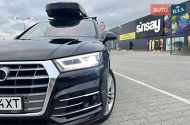 Позашляховик / Кросовер Audi Q5 2019 в Києві