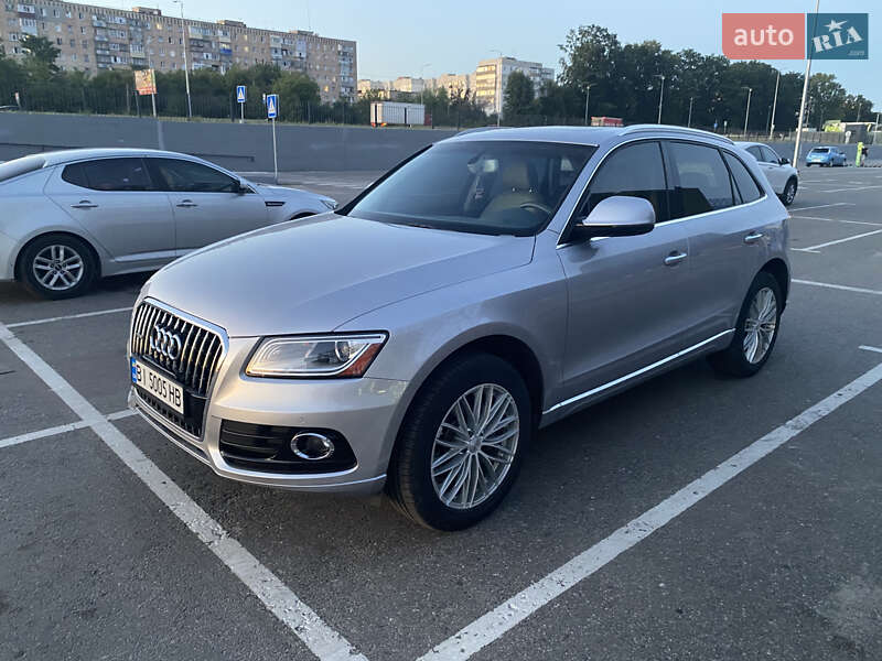 Внедорожник / Кроссовер Audi Q5 2016 в 
