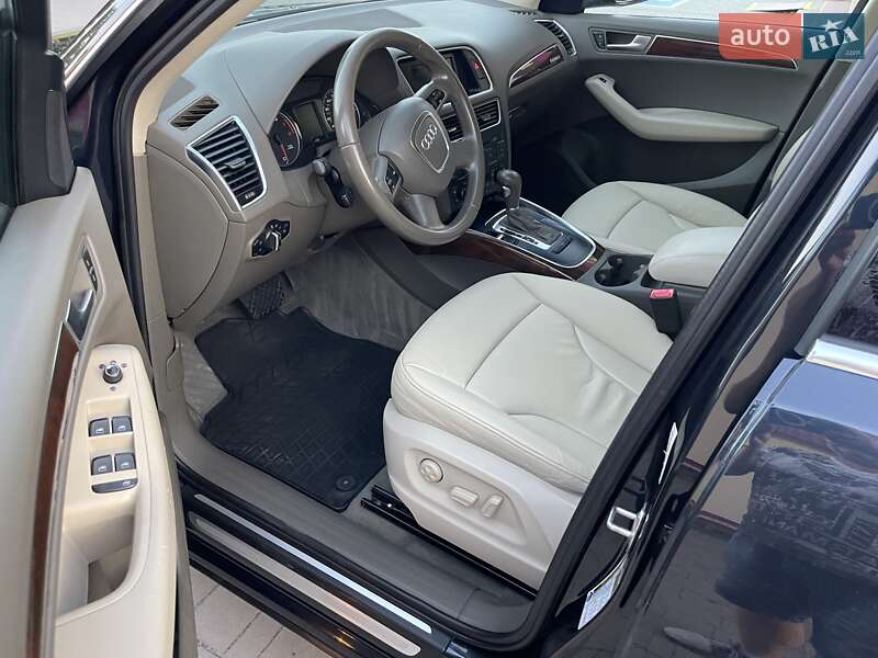 Внедорожник / Кроссовер Audi Q5 2012 в Луцке