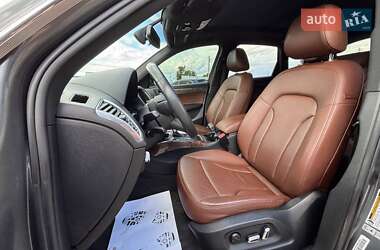 Внедорожник / Кроссовер Audi Q5 2016 в 