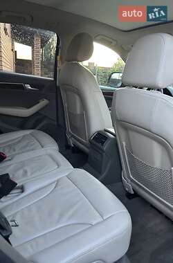 Внедорожник / Кроссовер Audi Q5 2011 в 