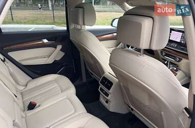 Внедорожник / Кроссовер Audi Q5 2022 в 