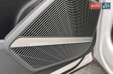 Внедорожник / Кроссовер Audi Q5 2022 в 