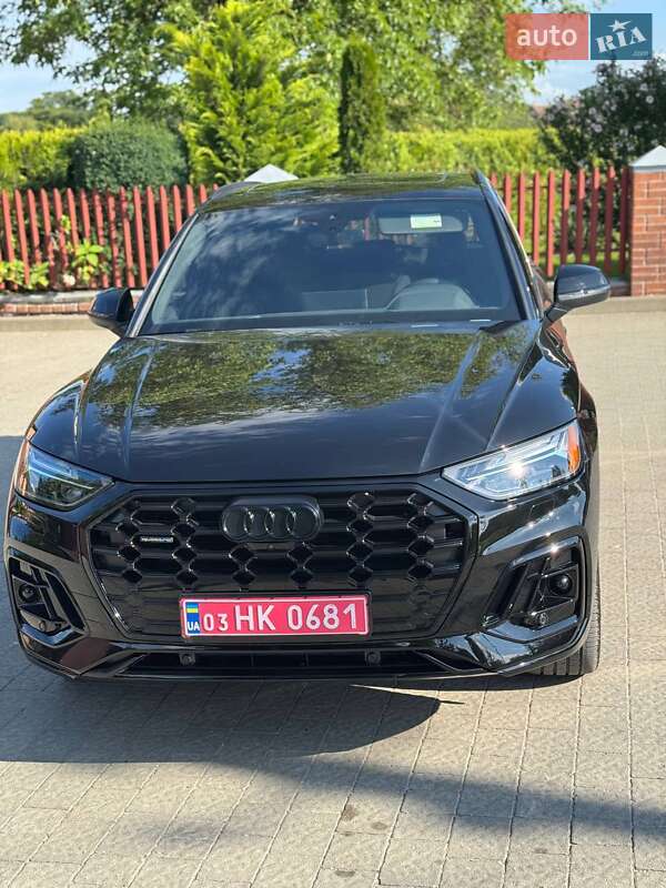 Внедорожник / Кроссовер Audi Q5 2024 в Львове