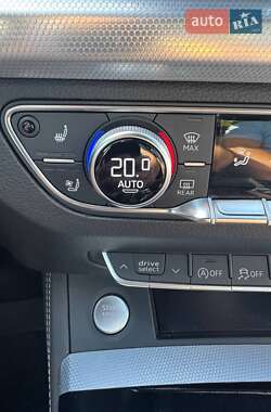 Внедорожник / Кроссовер Audi Q5 2024 в 