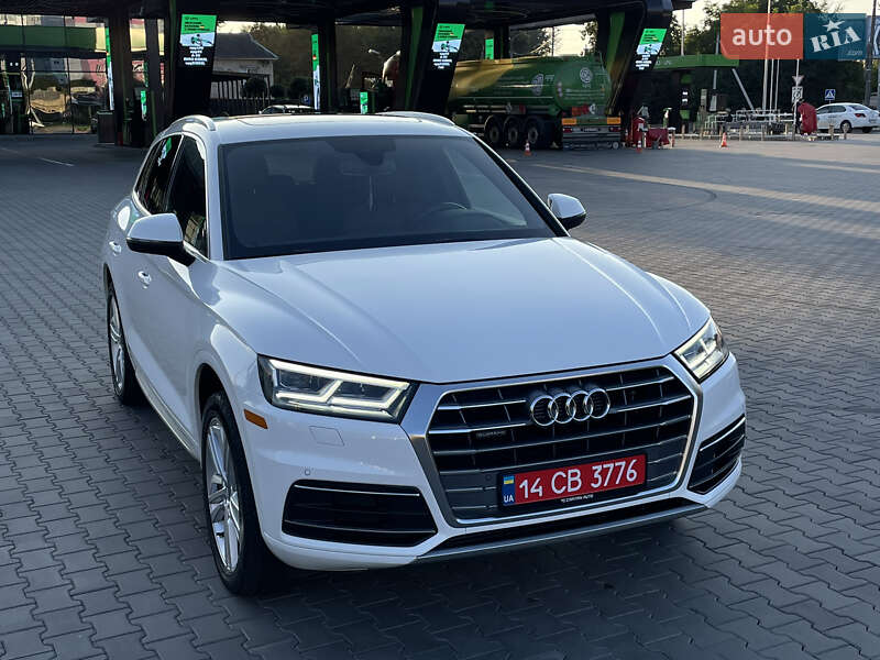 Внедорожник / Кроссовер Audi Q5 2018 в Луцке
