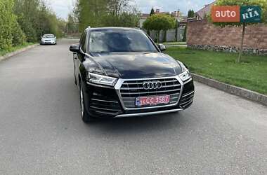 Внедорожник / Кроссовер Audi Q5 2019 в 