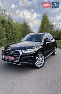 Внедорожник / Кроссовер Audi Q5 2019 в 