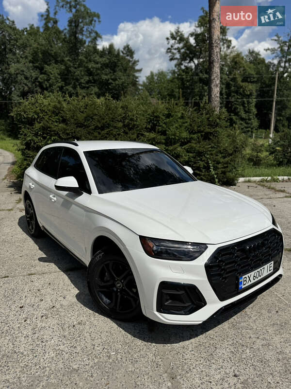Внедорожник / Кроссовер Audi Q5 2020 в Шепетовке