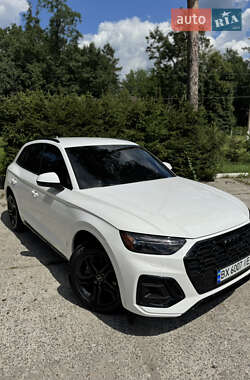 Внедорожник / Кроссовер Audi Q5 2020 в 