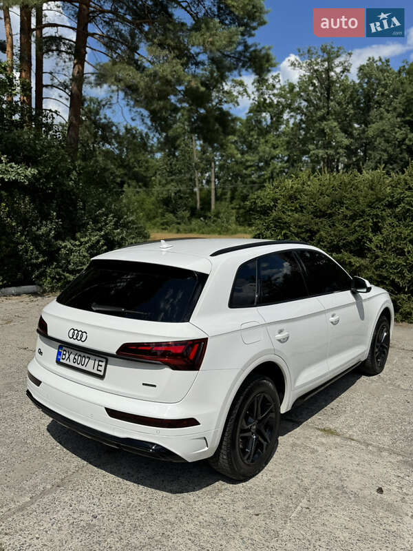 Внедорожник / Кроссовер Audi Q5 2020 в Шепетовке