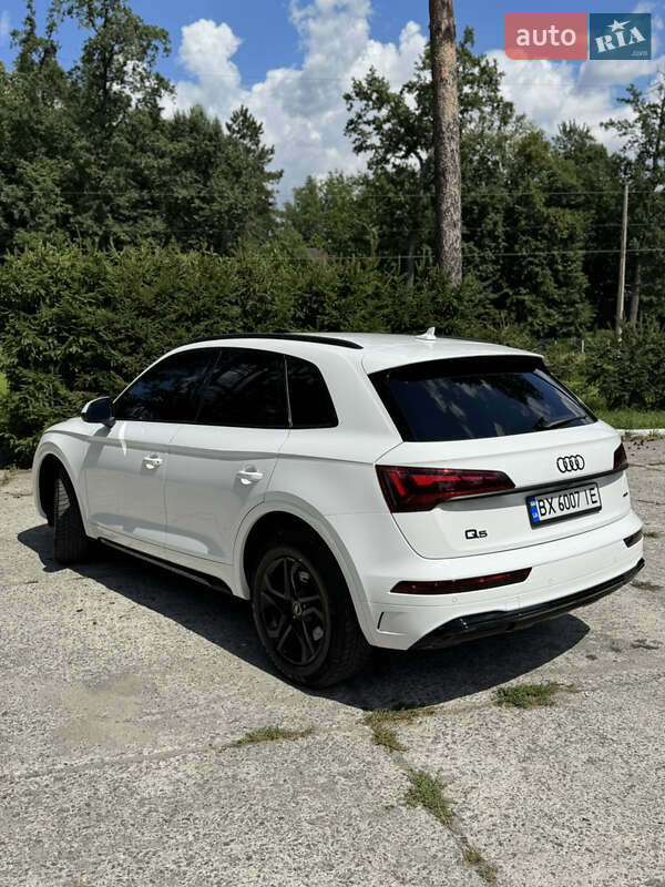 Внедорожник / Кроссовер Audi Q5 2020 в Шепетовке
