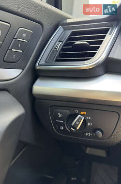 Внедорожник / Кроссовер Audi Q5 2020 в 