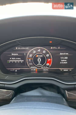 Внедорожник / Кроссовер Audi Q5 2018 в 