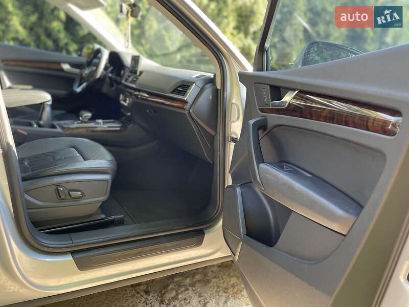 Позашляховик / Кросовер Audi Q5 2018 в Луцьку фото 13 Позашляховик / Кросовер Audi Q5 2018 в Луцьку
