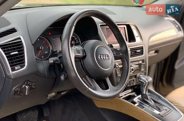 Внедорожник / Кроссовер Audi Q5 2012 в 
