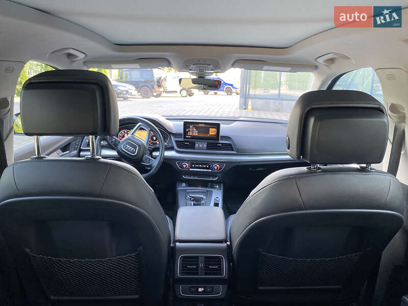 Внедорожник / Кроссовер Audi Q5 2017 в Броварах