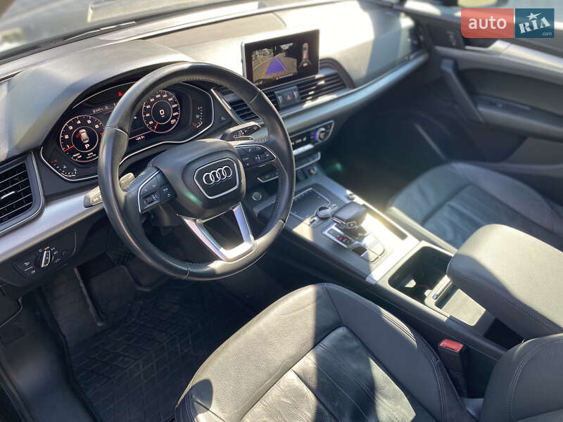 Внедорожник / Кроссовер Audi Q5 2017 в Броварах