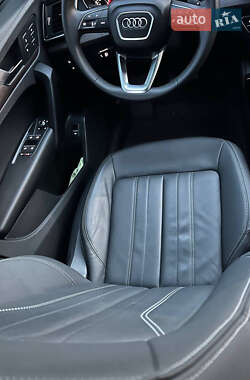 Внедорожник / Кроссовер Audi Q5 2021 в 