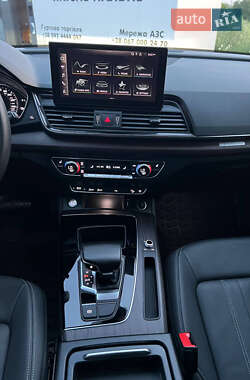 Внедорожник / Кроссовер Audi Q5 2021 в 