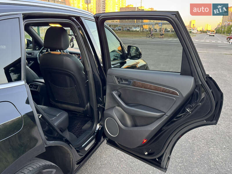 Внедорожник / Кроссовер Audi Q5 2014 в Киеве