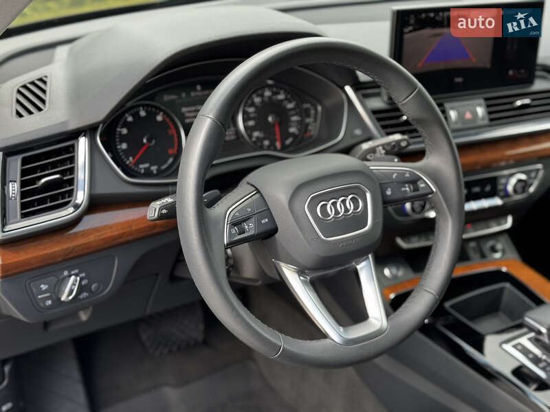 Внедорожник / Кроссовер Audi Q5 2023 в Киеве