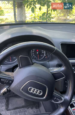 Внедорожник / Кроссовер Audi Q5 2012 в 