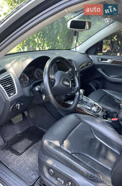 Внедорожник / Кроссовер Audi Q5 2012 в 