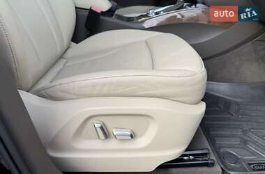 Внедорожник / Кроссовер Audi Q5 2015 в 