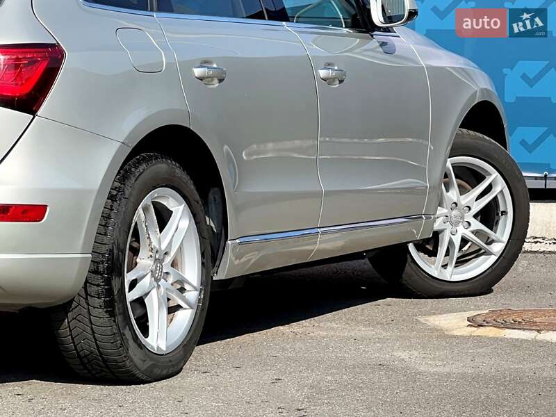 Внедорожник / Кроссовер Audi Q5 2017 в Киеве