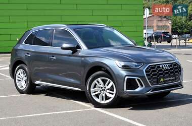 Внедорожник / Кроссовер Audi Q5 2022 в 