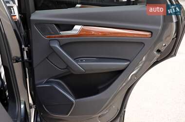 Внедорожник / Кроссовер Audi Q5 2022 в 