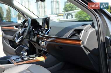 Внедорожник / Кроссовер Audi Q5 2022 в 