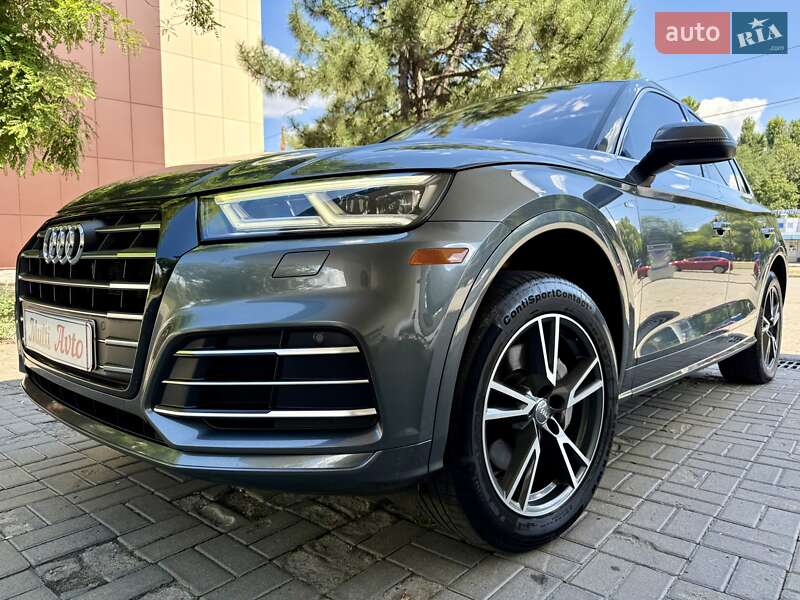 Внедорожник / Кроссовер Audi Q5 2020 в Днепре