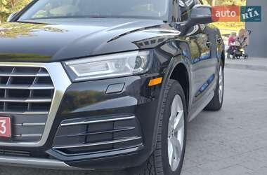 Внедорожник / Кроссовер Audi Q5 2017 в 