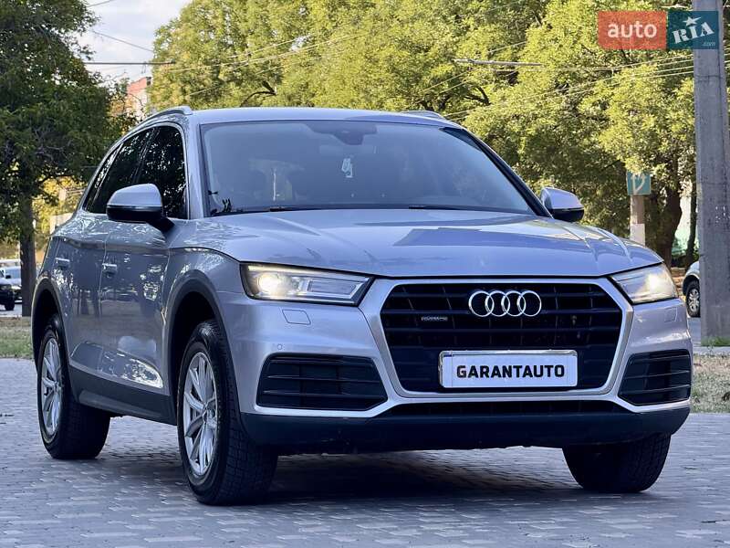Позашляховик / Кросовер Audi Q5 2017 в Одесі