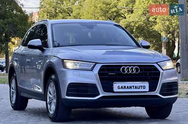 Внедорожник / Кроссовер Audi Q5 2018 в 