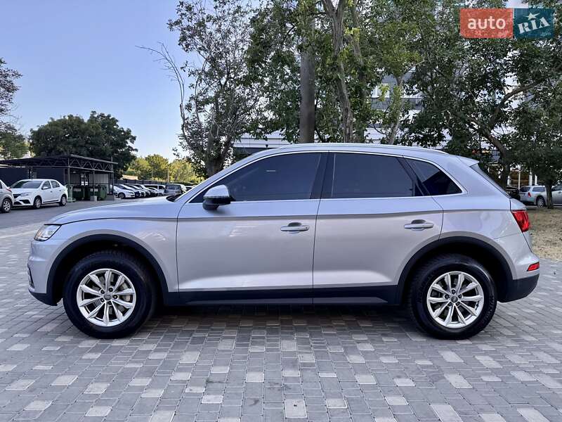 Позашляховик / Кросовер Audi Q5 2017 в Одесі