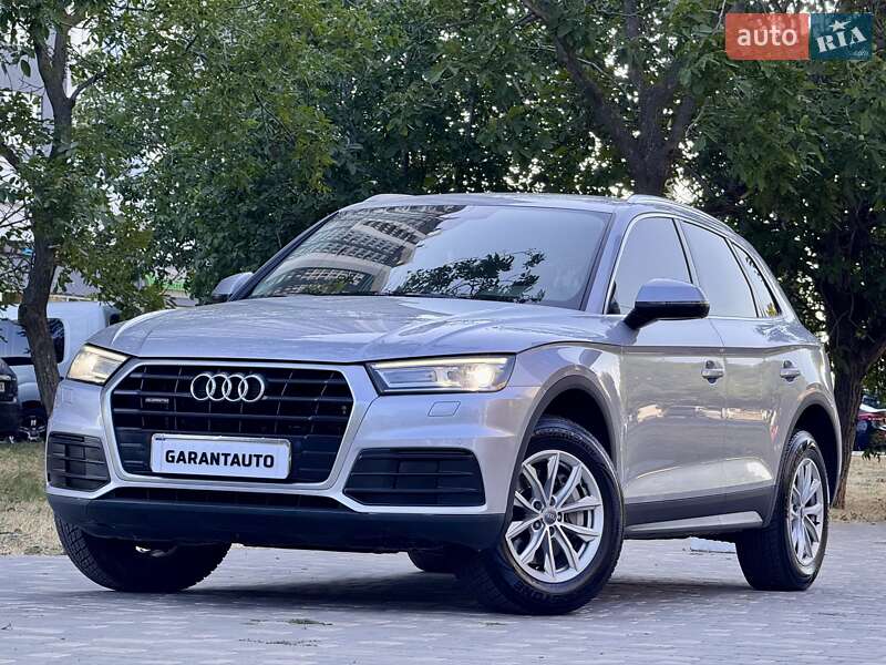 Позашляховик / Кросовер Audi Q5 2017 в Одесі