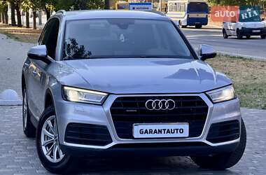 Внедорожник / Кроссовер Audi Q5 2018 в 