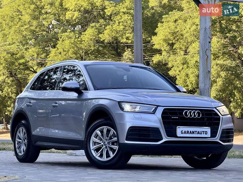 Позашляховик / Кросовер Audi Q5 2017 в Одесі