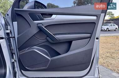 Внедорожник / Кроссовер Audi Q5 2018 в 