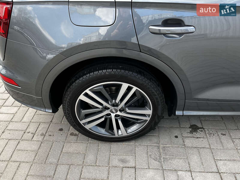 Внедорожник / Кроссовер Audi Q5 2020 в Запорожье