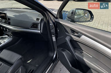 Внедорожник / Кроссовер Audi Q5 2020 в 
