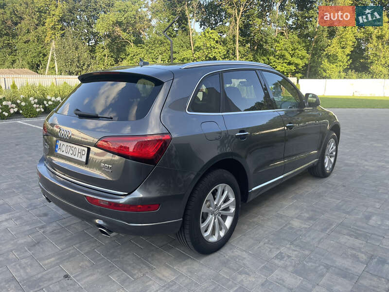 Позашляховик / Кросовер Audi Q5 2015 в Луцьку